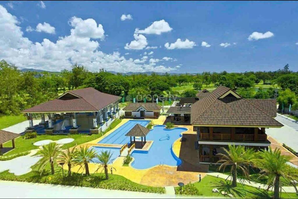 Dreamy 2Br Condo, With A Golf Course View Cebu Exterior photo